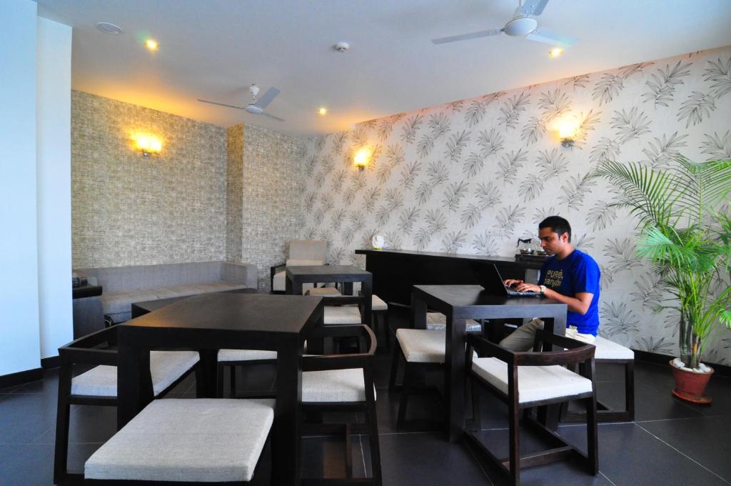 The Saneer Jaipur Hotel Exterior photo