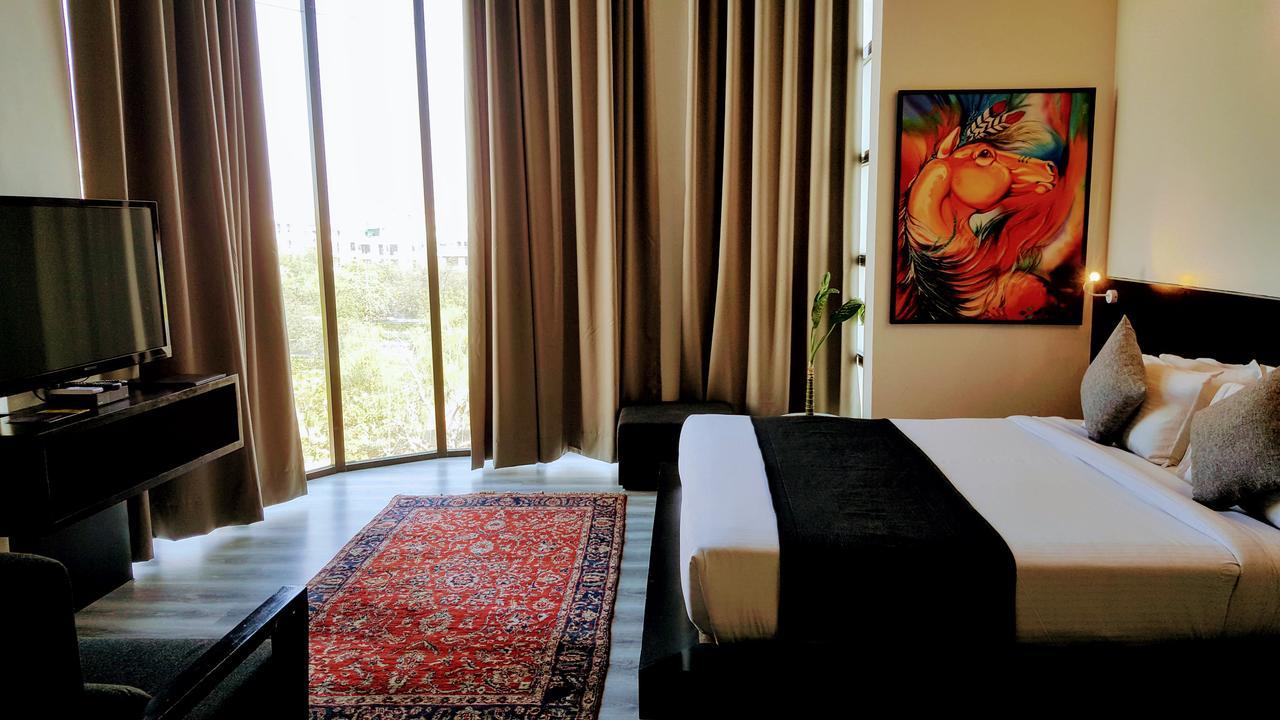 The Saneer Jaipur Hotel Exterior photo