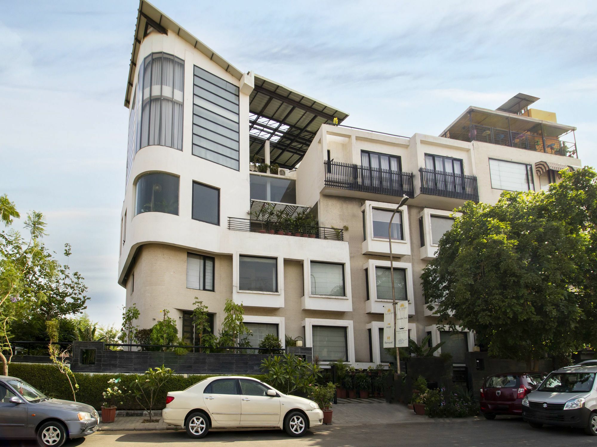 The Saneer Jaipur Hotel Exterior photo
